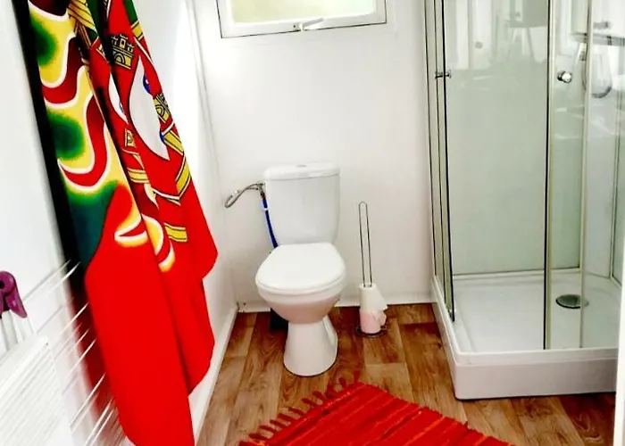 Chalet بيت للعطل *