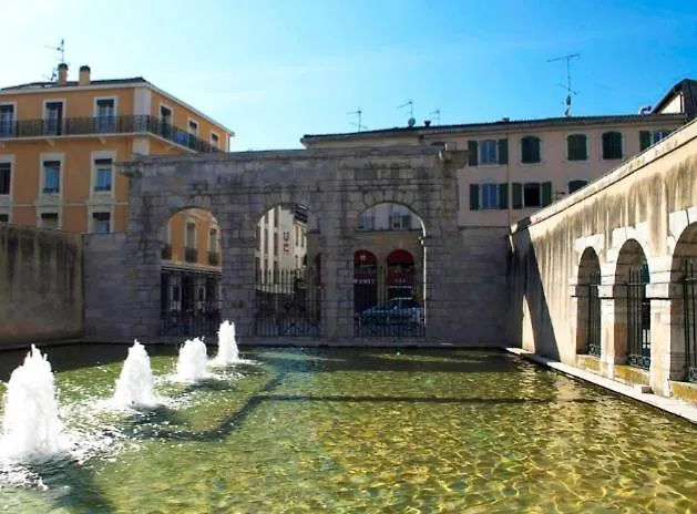 Chalet بيت للعطل Narrosse